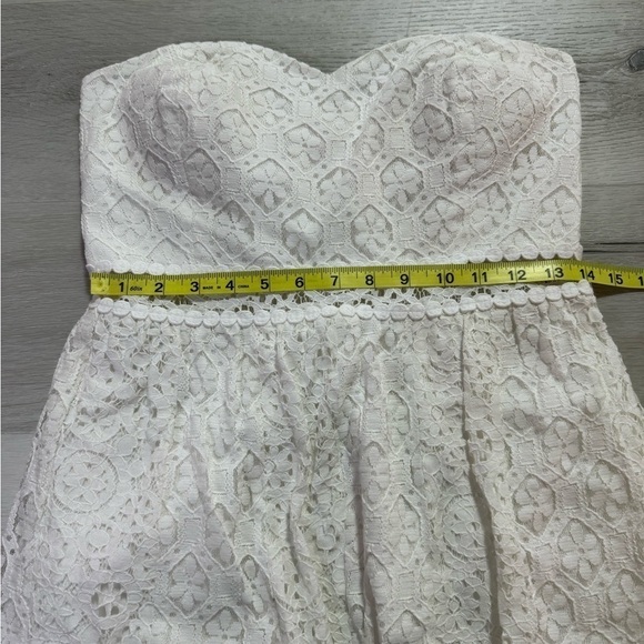 Lilly Pulitzer Brett Resort White Lace Strapless Dress, Size Large - Picture 7 of 15